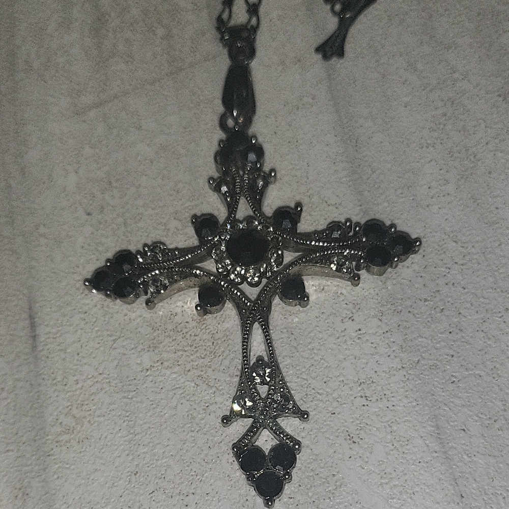 Elegant Black and Silver Cross Pendant Necklace - Gorgeous!
